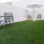 Center Garden Luxury Apartment * Lisbon