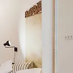 Apartment Center Garden Luxury Apartment Lisbon