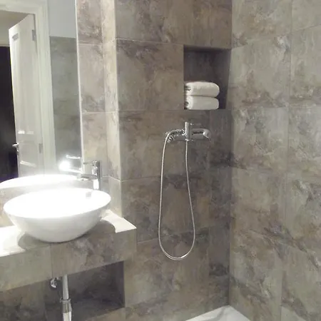 Center Garden Luxury