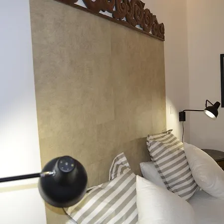 Center Garden Luxury Apartment