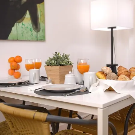 Center Garden Luxury Apartment *